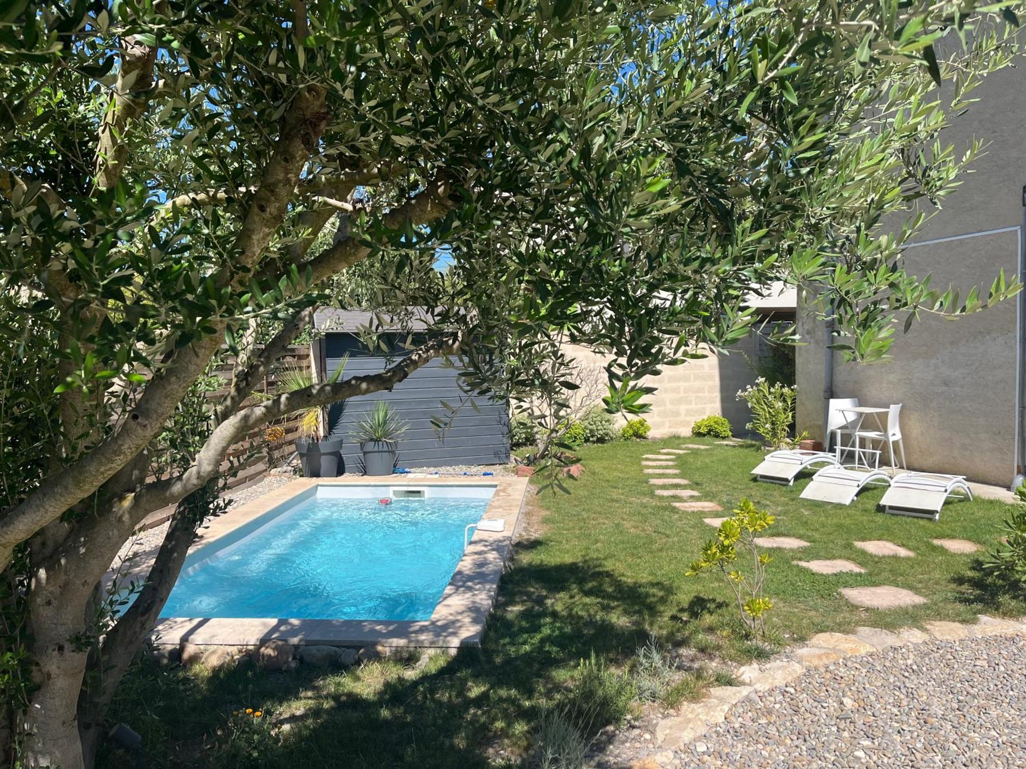 Sasha'Blue-Terrasse Jardin-Park-Clim-Piscine Apartamento LʼIsle-sur-la-Sorgue Exterior foto
